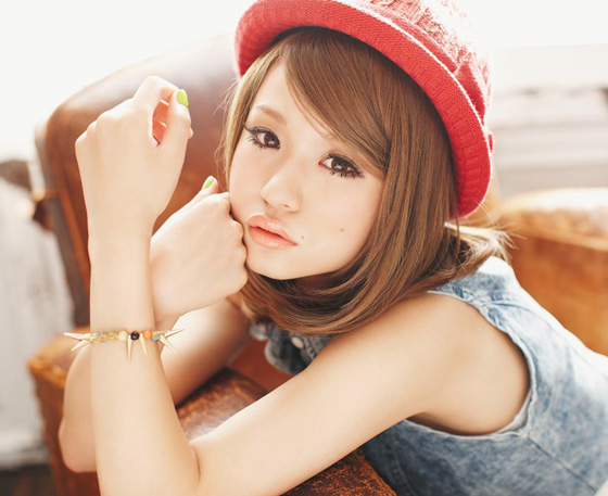 「五輪で銀のバド藤井と戦友 女性シンガーがDJに抜擢」1枚目/2