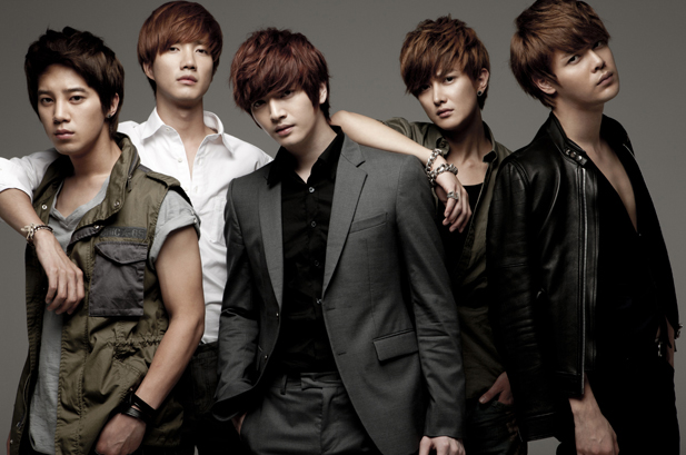 「超新星 3か月ぶりのパフォーマンスでファンを魅了」1枚目/6