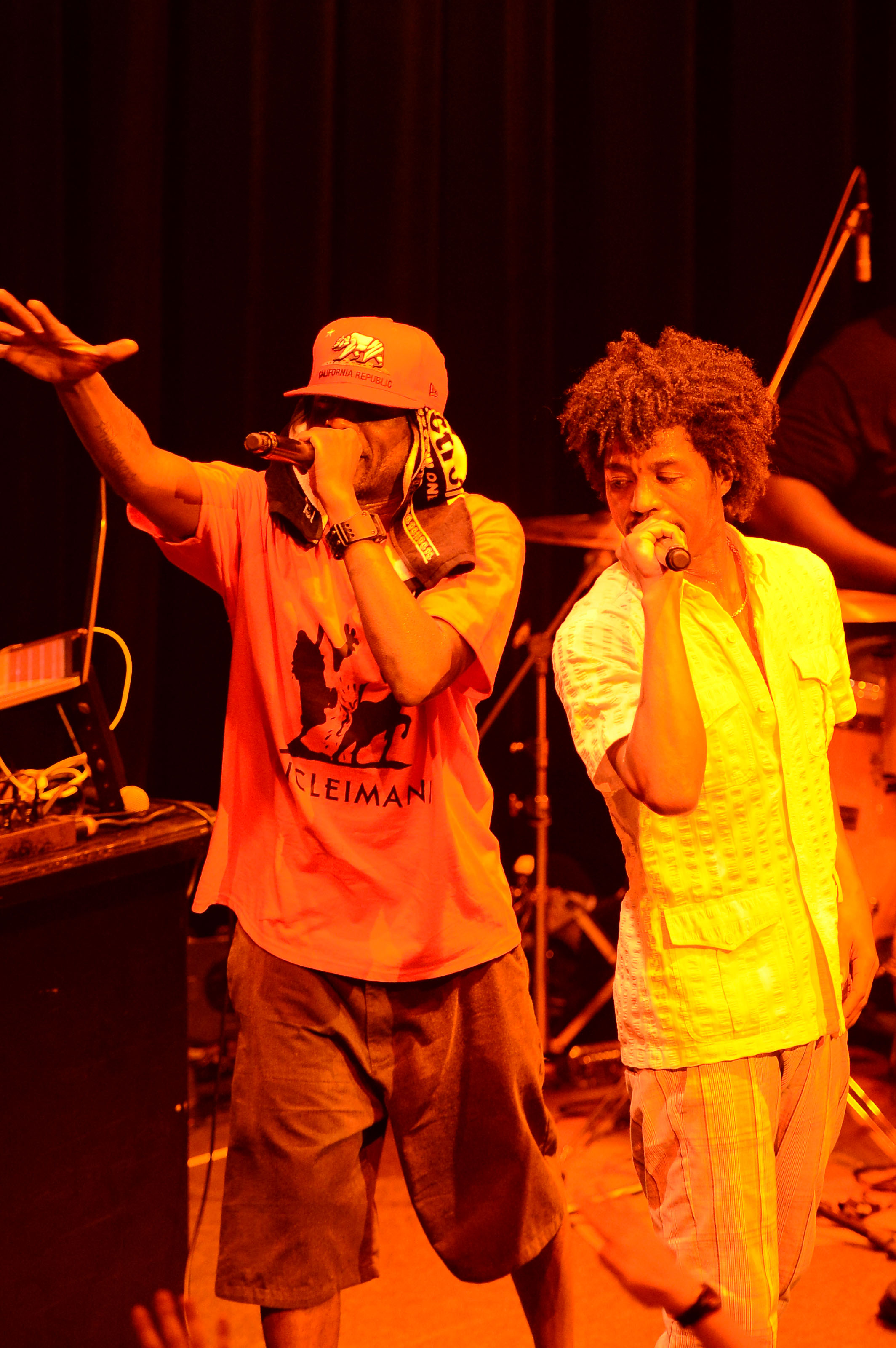 ファーサイドの2mcイマーニ ブーティー ブラウン 生 Runnin 披露にファン感涙 Daily News Billboard Japan