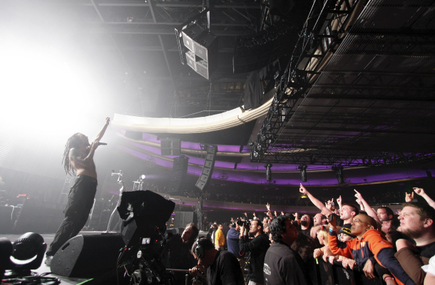 「KOЯN ハリウッド・パラディアムで行われた鮮烈なライブ映像が公開」1枚目/3