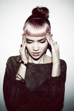 「グライムス 初の単独来日ツアーが決定」1枚目/1