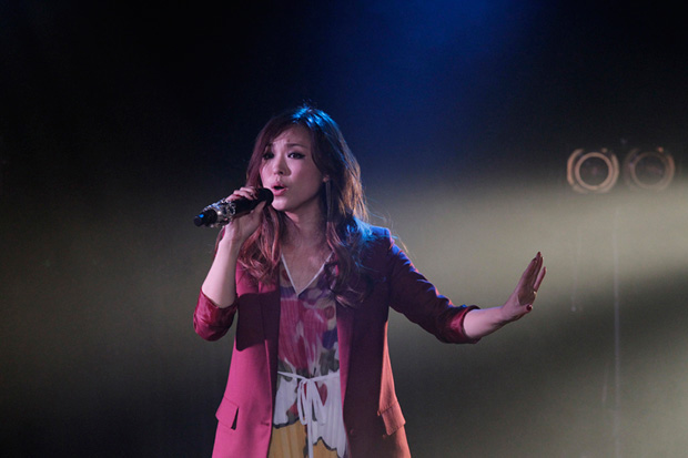 「傳田真央 AAA浦田、SEAMOら男子7組と生で疑似恋愛」1枚目/10