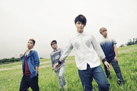 「沖縄新星バンド 沖縄復帰40年企画の映画主題歌を担当」1枚目/2