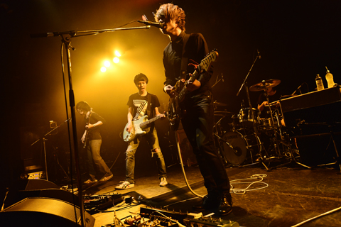 「cinema staff ツアー最終日に新曲披露、飯田のリベンジも」1枚目/7