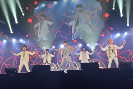 「SHINee」50枚目/52