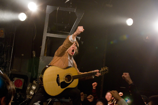 「「デスコ」演奏前には、謎の“オワリカラ”コール」8枚目/14