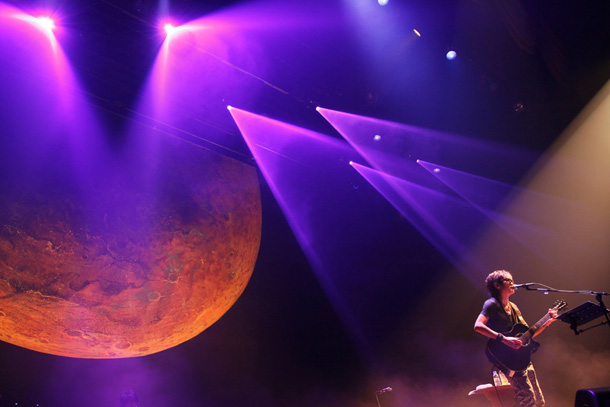 「スガ シカオ 16周年の記念日にスペシャルライブ開催」1枚目/2