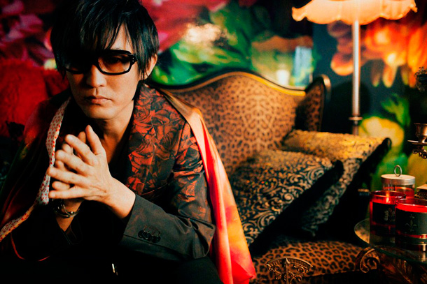 「スガ シカオ 『ホリック』主題歌の新作MVに安達祐実も出演」1枚目/1