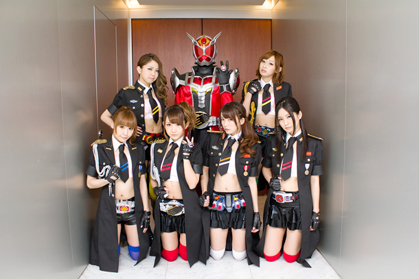 「野村義男も認めた？仮面ライダー初の公式ユニットが新作リリース」1枚目/2