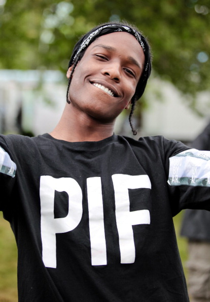 「“ヴォーグ”表紙を飾った初のラッパー、MTVの順位に不満もらす」1枚目/1