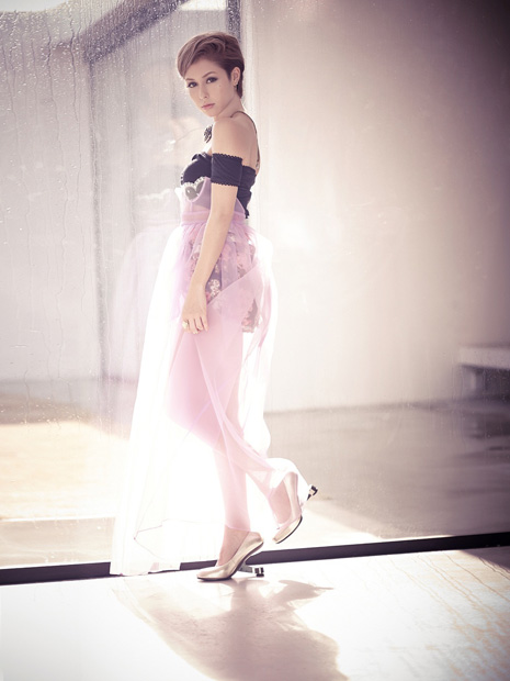 「BENI 待望の新曲で髪をばっさり 「一番最強なシンガーBENIを見せたい」」1枚目/1