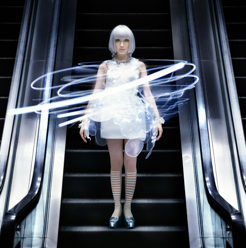 「シングル『とよす☆ルシフェリン』 通常盤
※初回仕様限定盤の生産終了後に、通常仕様のジャケット絵柄へ切り替わります。」3枚目/3