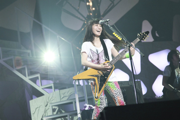 「at　武道館」10枚目/14