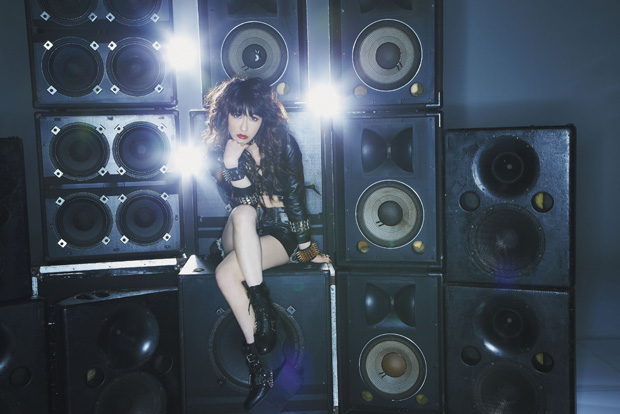 「デビュー10周年シングル『REAL』で“リアル”な玉置成実」1枚目/3