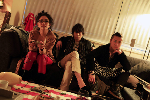 「FUZZY CONTROL」11枚目/23