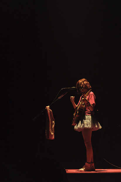 「すぅ（vo,g）　弾き語り」11枚目/13