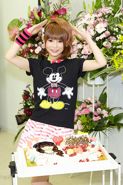 「中川翔子 28歳のバースデーライブで「ぼっちなんかじゃない！」」1枚目/5
