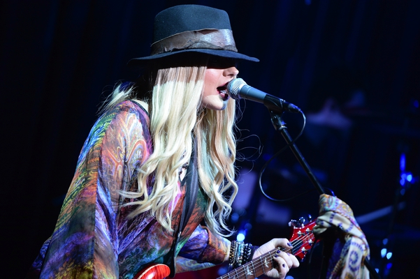 「ギター・マニア納得のオリアンティ来日公演」1枚目/5