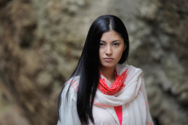 「沖縄が生んだ美人唄者 上間綾乃“泣ける”曲で2位獲得」1枚目/2