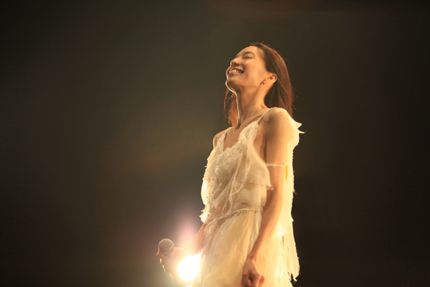 「Cocco ベスト盤ライブをDVD化、本人撮影ショートムービーも収録」1枚目/1