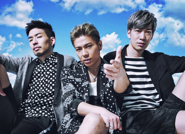 「HOME MADE 家族 10周年記念シングルのジャケ写＆DVD詳細発表」1枚目/3