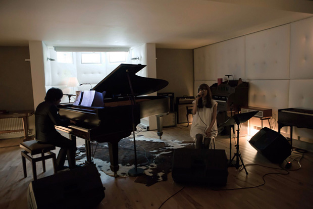 「Aimer アイスランドからビョークのカバーをお届け＆新曲リリース発表」1枚目/3