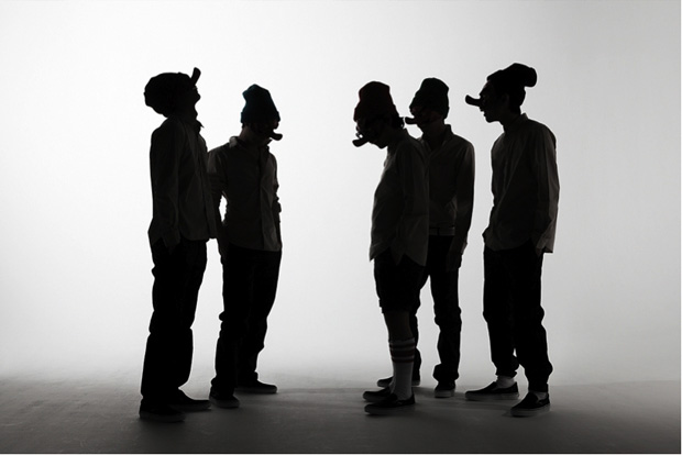 「マンウィズへの挑戦!?　噂の天狗バンドが初ワンマンライブ開催」1枚目/3