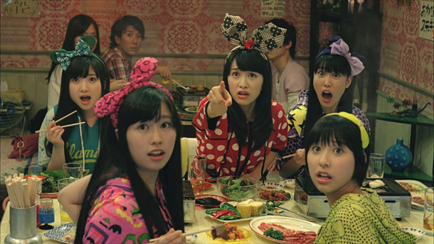 「ももクロ 『ペプシ』新CMで武田鉄矢や、ダウンタウンと共演」1枚目/4