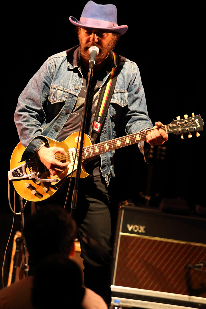 ダニエル・ラノワ大阪公演 郷愁を誘う歌声に大いに酔った夜 | Daily