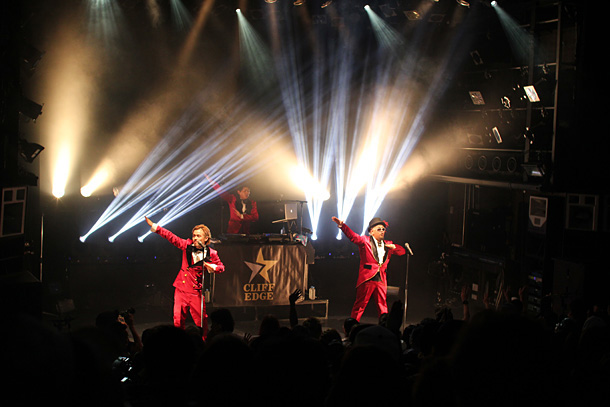 「CLIFF EDGE 1年半振りのワンマンにjyA-Me、Lil&#039;Bも登場＆新作リリース発表」1枚目/13