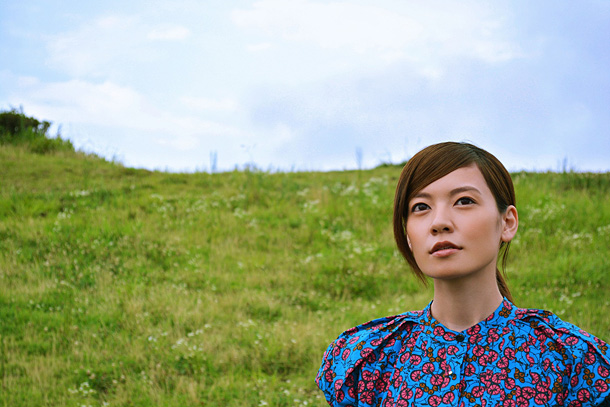 「“テラハ”出演中の住岡梨奈 新曲配信リリース＆共演者とのコラボアー写も公開」1枚目/2