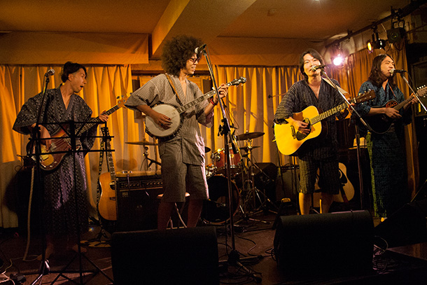 「歌詞が話題の井乃頭蓄音団 ソロ新作は家族のお話し三篇歌」1枚目/23