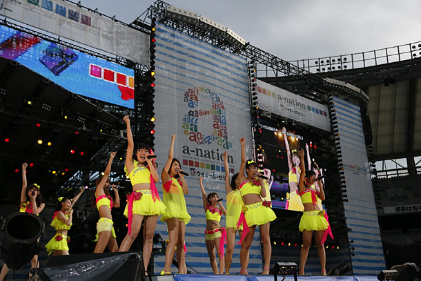 「SUPER☆GIRLS」3枚目/10