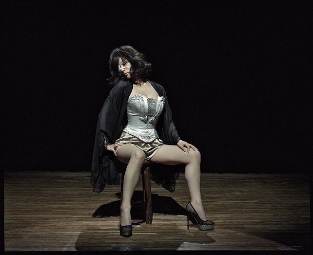 「デビュー15周年の椎名林檎 コラボ＆ライブベスト盤を2作同時リリース」1枚目/1