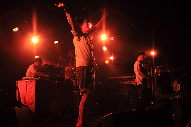 「TOKYO No.1 SOUL SET、ツアー初日公演でニューアルバム発表」1枚目/3