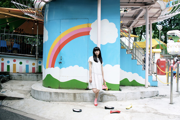 「謎の台湾少女擁する杏窪彌 小田急ロマンスカー非公式ソング発売」1枚目/2