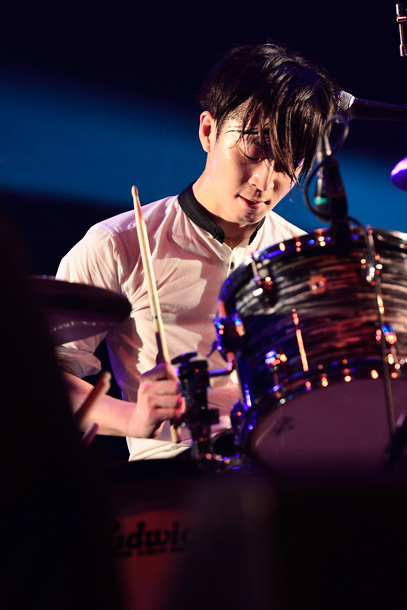 「THE BAWDIES」42枚目/61