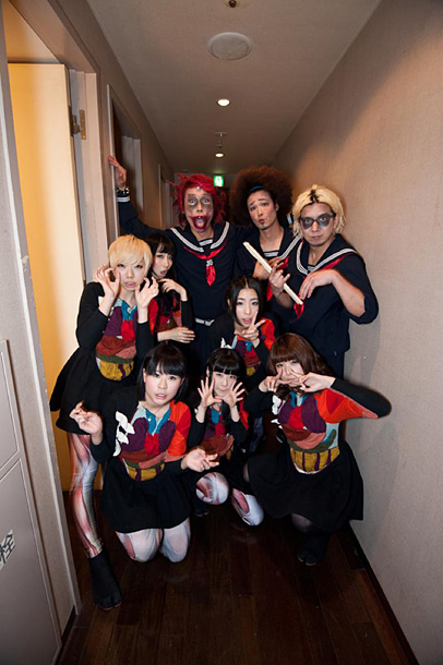 「BiS解散まで4か月 ハイスタ難波のNAMBA69との競演に感涙＆狂乱」1枚目/6