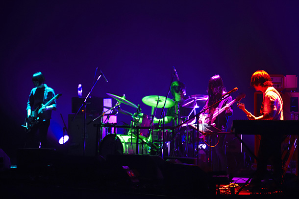 「ナカコーの新プロジェクト ビーディ・アイ来日公演でスーパーカーの曲も披露」1枚目/5