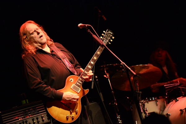 「ウォーレン・ヘインズ　歓喜と轟音に満ちた7年ぶりの来日公演がスタート。」1枚目/6