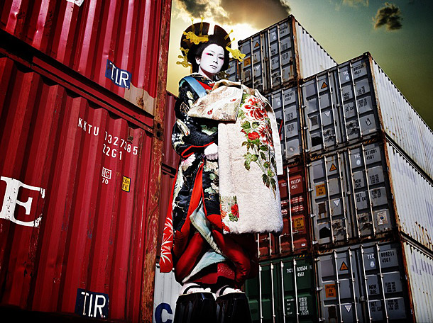 「椎名林檎 セルフカバー集発売記念イベントを生中継＆特番放送も」1枚目/3