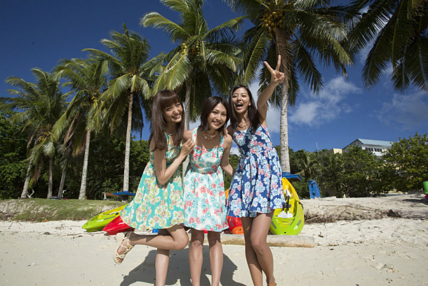 「6代目ミスマリンちゃん“ミスマリ”ビキニ姿でCDデビュー」1枚目/4