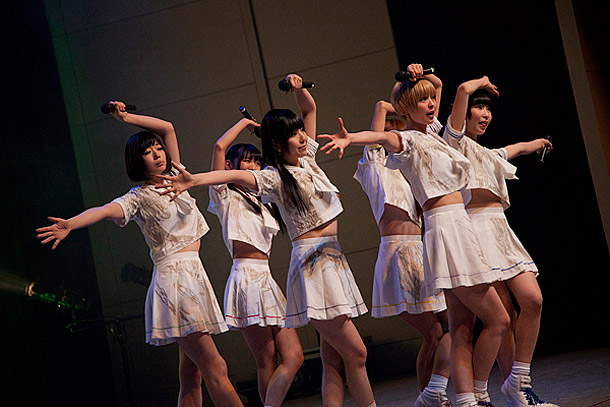 「でんぱ組“暗い学生時代とポジティブな今”語る 神授業は超ハッピー」1枚目/47