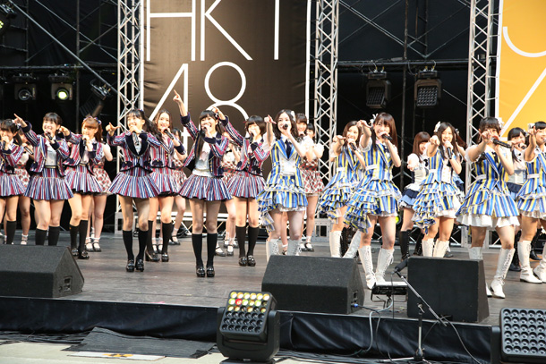 「SKE48とHKT48が初の合同握手会、「今度はNMB48ともやりたい！」」1枚目/12