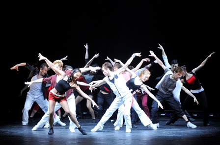 「劇団四季60周年記念公演「感謝の花束を受け取って」」1枚目/2