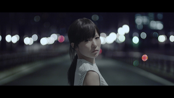 「椎名林檎 セルフカバー集から栗山千明への提供曲「青春の瞬き」のMVが完成」1枚目/2