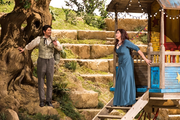 「新国立劇場オペラ「道化師」（2014年5月）
　撮影：寺司正彦　　提供：新国立劇場
」6枚目/8