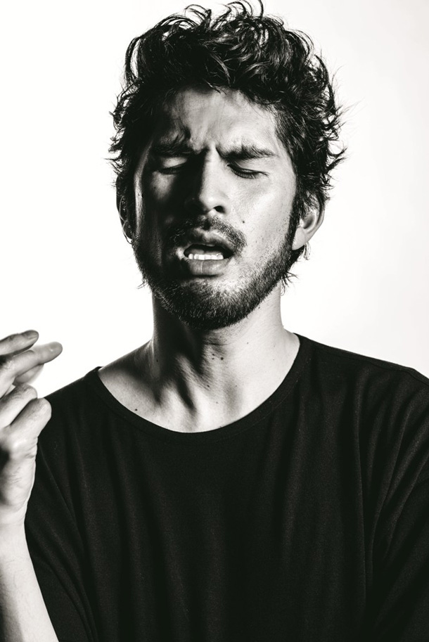 「平井堅 コンセプトカバー集から「切手のないおくりもの」のMV公開」1枚目/7