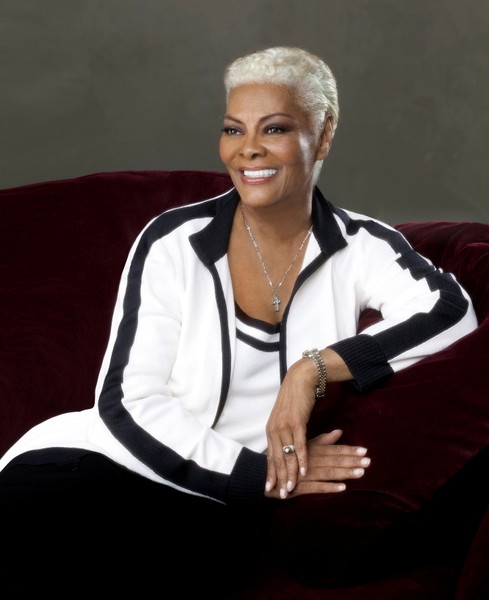 「ディオンヌ・ワーウィックが自身の名曲をNe-Yoやシンディ・ローパーとデュエットした新作をリリース」1枚目/2