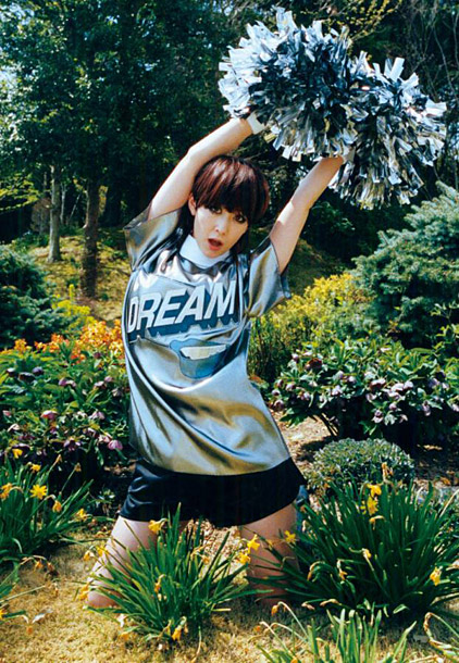 「木村カエラ 1年8か月ぶり新Sgビジュアル解禁＆ファンへ暑中お見舞い」1枚目/2